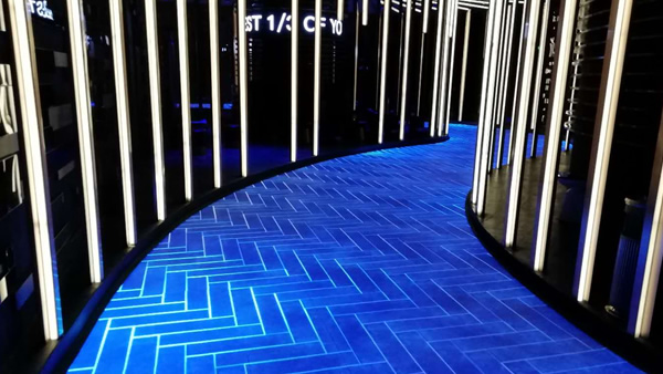 P6.25交互式落地LED顯示屏，中國云南